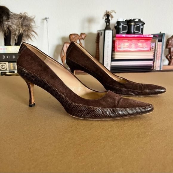 Manolo Blahnik Suede Croc Pointy Toe Wood Stacked Heels - Picture 1 of 7
